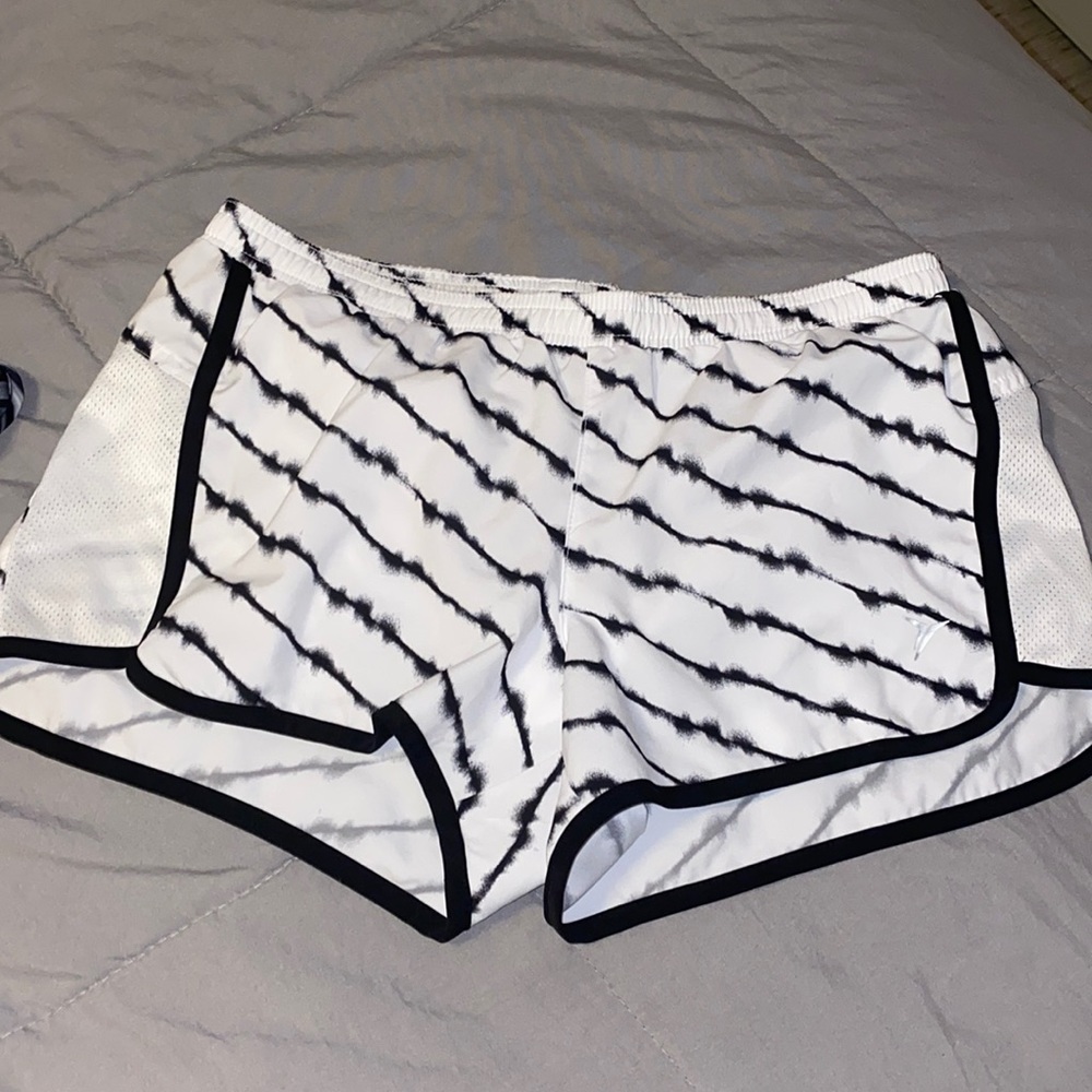 Old Navy active shorts